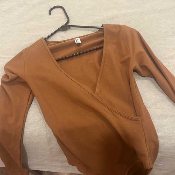 American Apparel low cut - xs bodysuit in brown NWT - Picture 2 of 4
